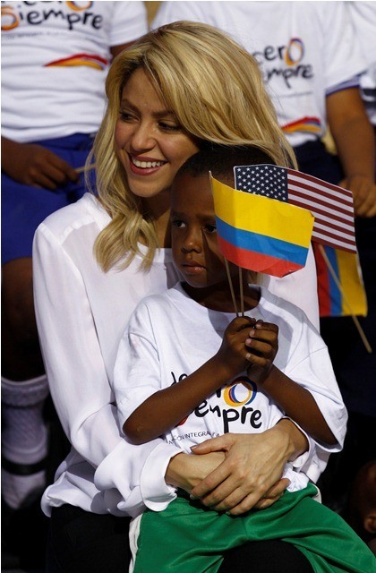 Shakira News Update: Star Wants to See Peace Restored In Colombia